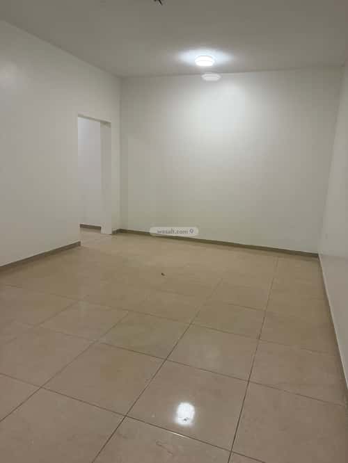 Building Facing North with 3 Floors Al Adamah, Aldammam