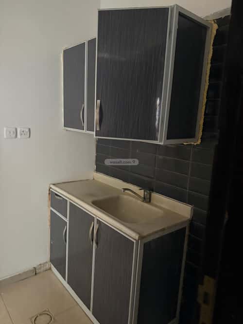 Building Facing North with 3 Floors Al Adamah, Aldammam
