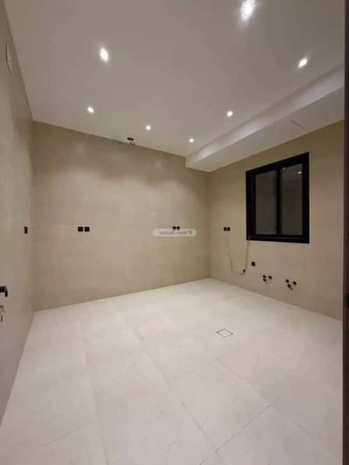 Villa 200 SQM Facing West on 18m Width Street Al-Faruq, Central Riyadh, Riyadh