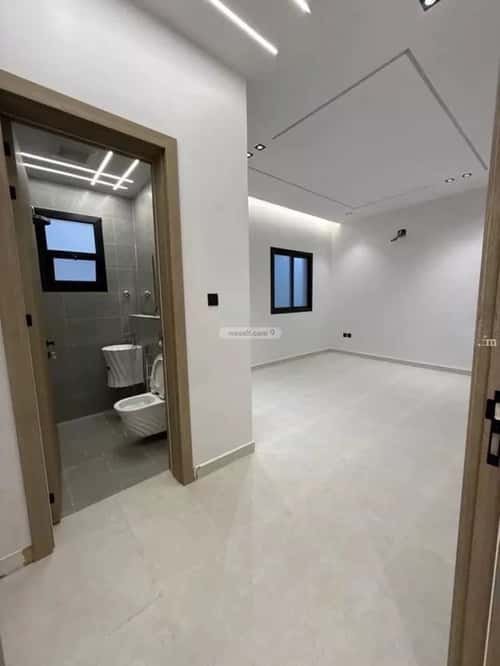 Villa 240 SQM Facing South with 5 Bedrooms As-Safa, Central Riyadh, Riyadh