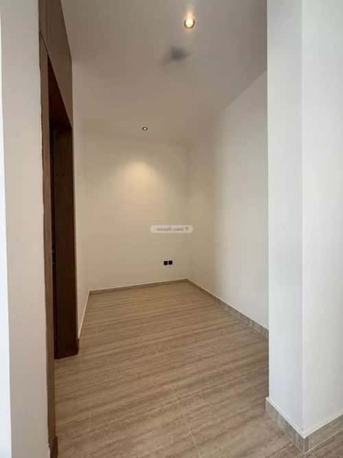 Villa 200 SQM Facing East on 25m Width Street As-Safa, Central Riyadh, Riyadh
