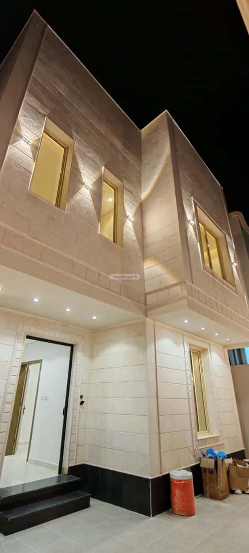 Villa 330 SQM Facing South on 15m Width Street Al Salyhyah, East Jeddah, Jeddah