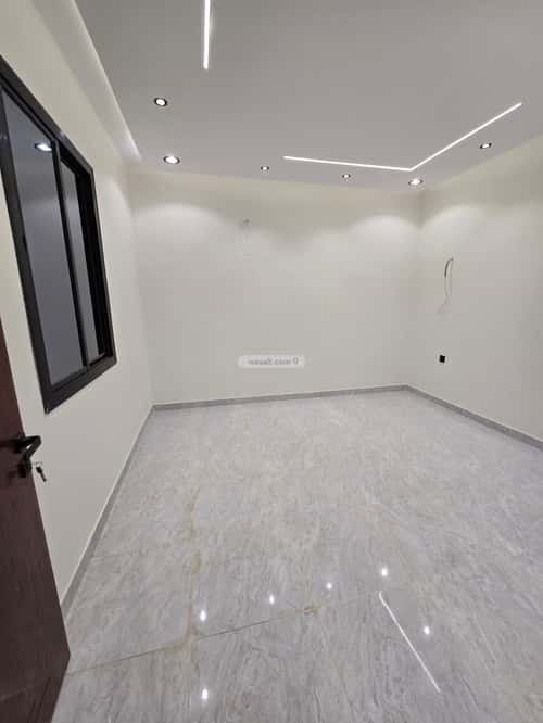 Villa 318 SQM Al Wasat District, Alttayif