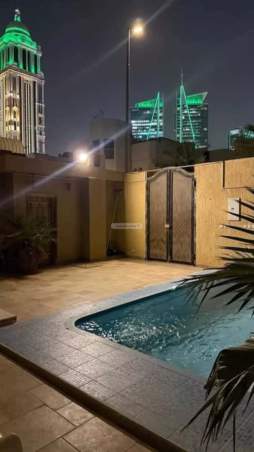 فيلا 640 متر مربع شمالية على شارع 12م العليا، وسط الرياض، الرياض