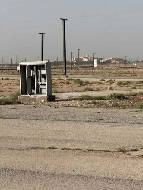 Land 400 SQM Facing West on 15m Width Street Al Liwan, Bariduh
