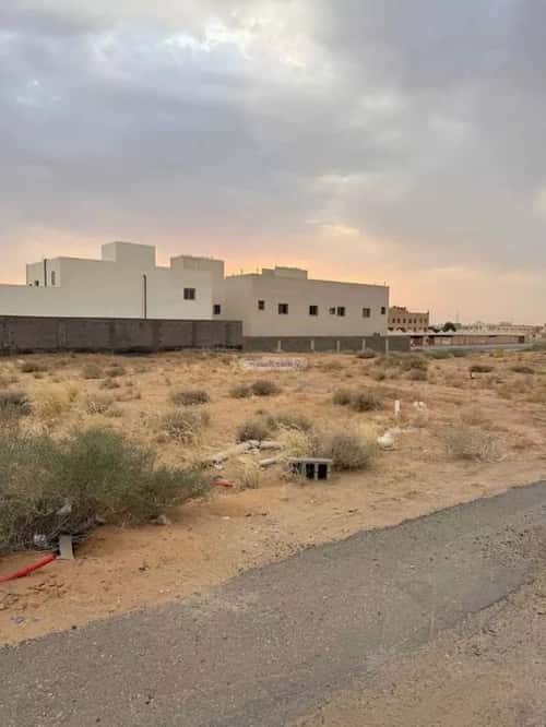أرض 375 متر مربع شرقية على شارع 15م الشفق، بريدة