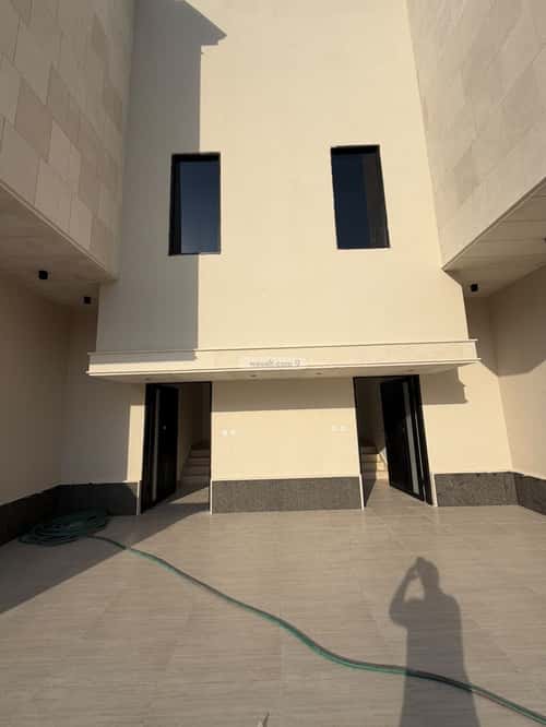 Floor with 5 Bedrooms As-Suwaidi Al-Gharbi, West Riyadh, Riyadh