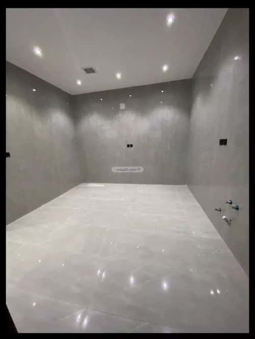 Villa 340.35 SQM Facing North with 10 Bedrooms Ar-Rimal, East Riyadh, Riyadh