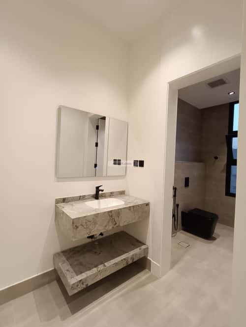 Apartment with 4 Bedrooms Al-Yarmuk, East Riyadh, Riyadh