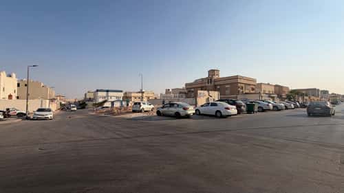 أرض 900 متر مربع شمالية شرقية على شارع 20م الروضة، شرق الرياض، الرياض