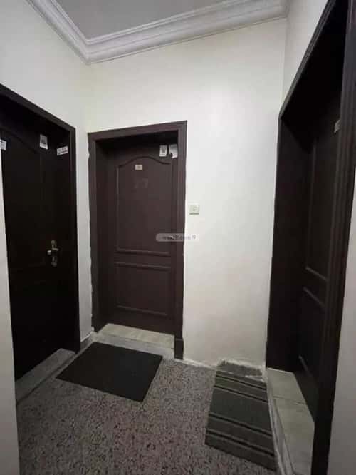 عمارة 232.56 متر مربع واجهة جنوبية الثقبة، الخبر