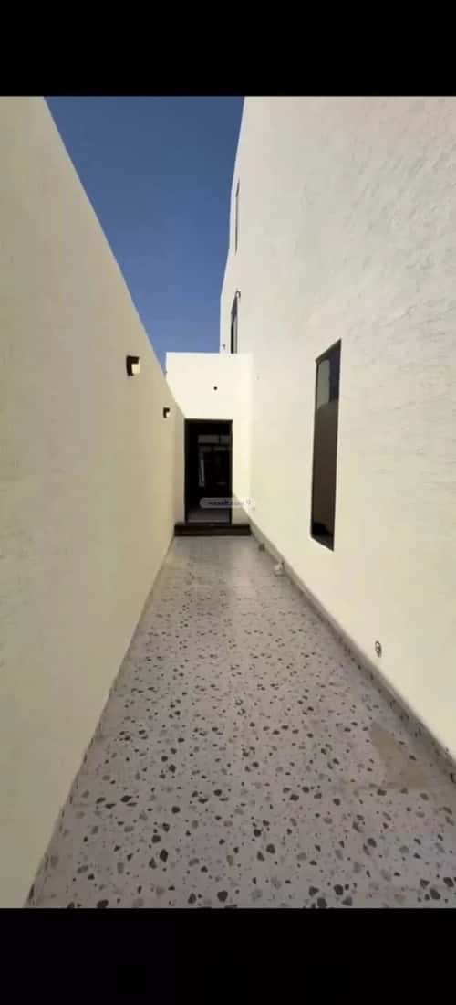 Villa 233.48 SQM Facing South on 20m Width Street King Fahad Dist, Aldammam