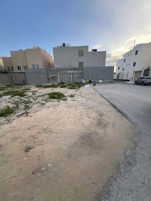 أرض 582.27 متر مربع شمالية شرقية على شارع 15م الشعلة، الدمام