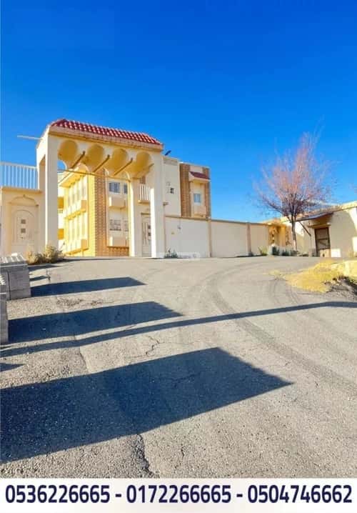 Villa 2706.5 SQM Facing South on 9m Width Street The Valley, Abha