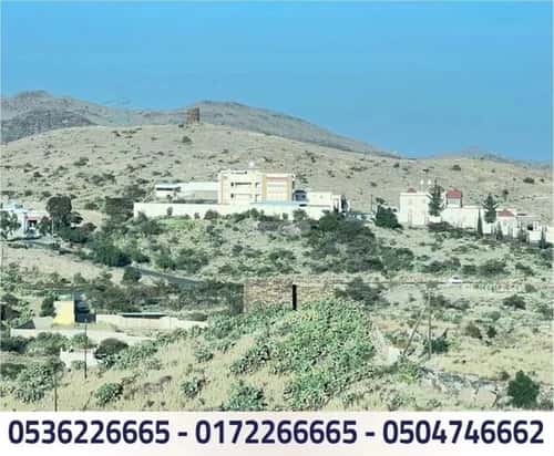 Villa 2706.5 SQM Facing South on 9m Width Street The Valley, Abha