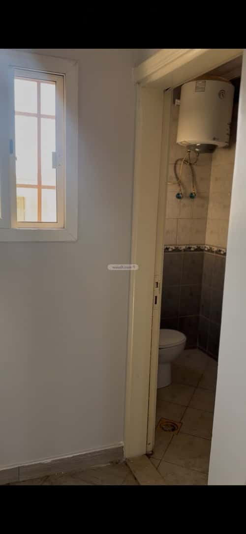 Apartment 100 SQM with 3 Bedrooms Middle Al-Uraija, West Riyadh, Riyadh
