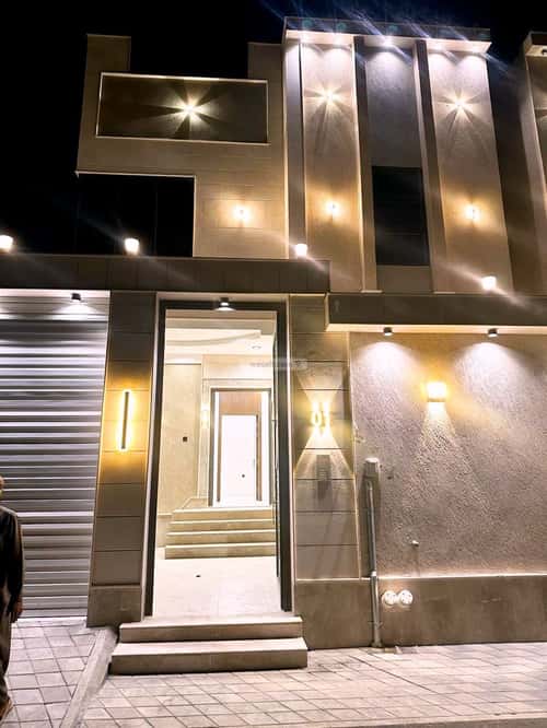 Villa 300 SQM Facing West with 13 Bedrooms Al Rahmanyah, East Jeddah, Jeddah