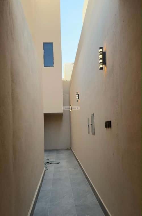 Floor with 3 Bedrooms Al-Muanisiyah, East Riyadh, Riyadh