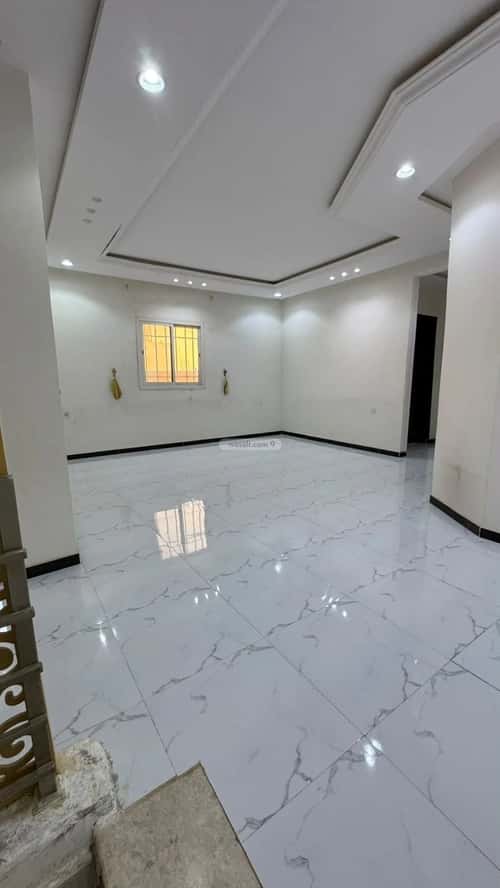 Villa 287.14 SQM Facing South with 4 Bedrooms Al-Janadriyah, East Riyadh, Riyadh