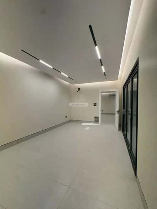 Floor 172.3 SQM with 5 Bedrooms King Fahd, North Riyadh, Riyadh