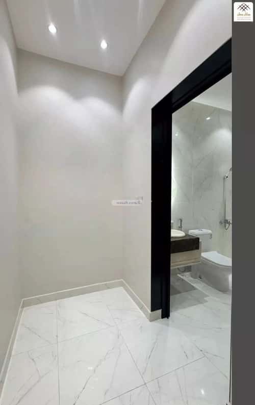 Apartment 239.99 SQM with 6 Bedrooms The Airport, Jazan