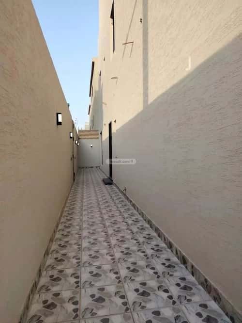 Floor 175.64 SQM with 5 Bedrooms Ar-Rimal, East Riyadh, Riyadh