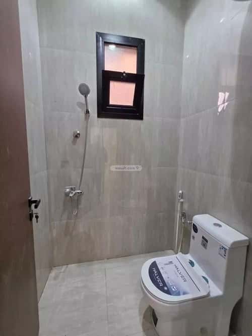 Floor 195.04 SQM with 5 Bedrooms Al-Maizaliyah, East Riyadh, Riyadh