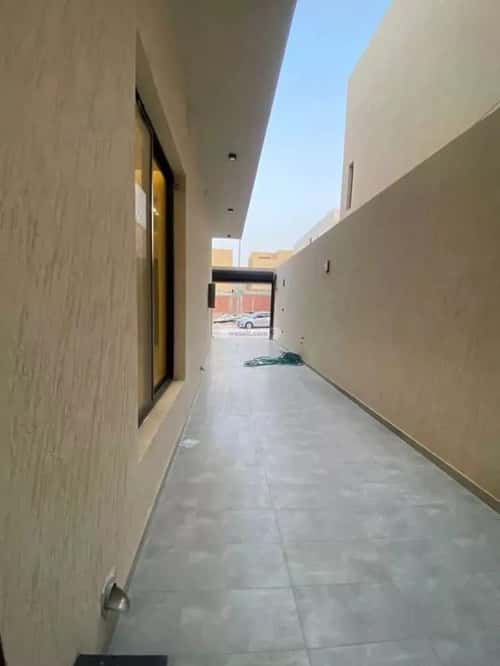 Villa 230 SQM Facing South on 18m Width Street Ar-Rimal, East Riyadh, Riyadh