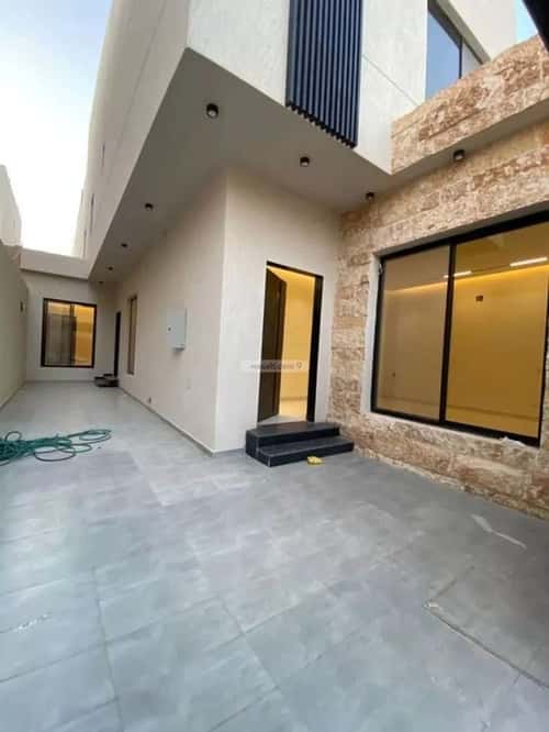 Villa 230 SQM Facing South on 18m Width Street Ar-Rimal, East Riyadh, Riyadh