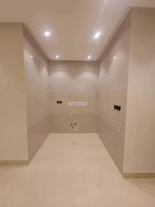 Villa 900 SQM Facing South on 15m Width Street Al Frosyah, East Jeddah, Jeddah