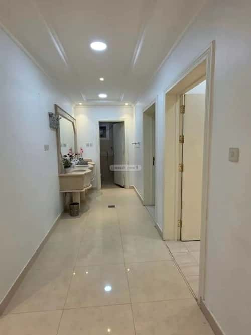 Floor 720 SQM with 7 Bedrooms Shubra, West Riyadh, Riyadh