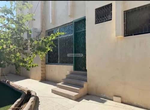 فيلا 500 متر مربع شمالية شرقية على شارع 15م الزهرة، غرب الرياض، الرياض