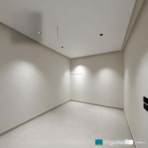 Villa 400 SQM Facing West on 15m Width Street The Valley, Hayil