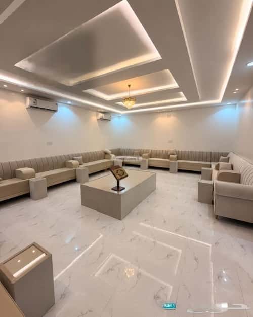 Floor 581.08 SQM with 5 Bedrooms Qafar, Hayil