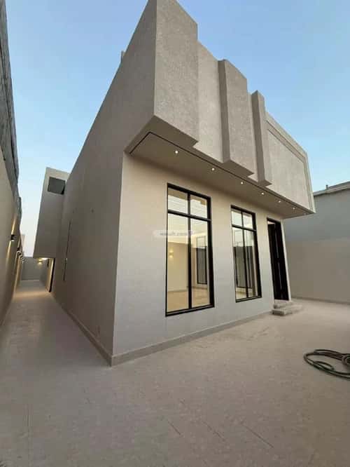 فيلا 375 متر مربع شرقية على شارع 20م ضاحية نمار، غرب الرياض، الرياض