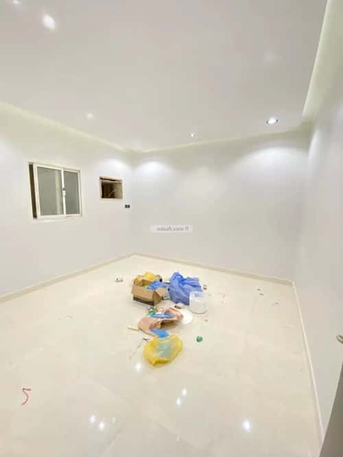 Apartment 750 SQM with 3 Bedrooms King Faisal, East Riyadh, Riyadh