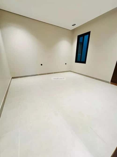 Floor 259.9 SQM with 5 Bedrooms Al-Yarmuk, East Riyadh, Riyadh