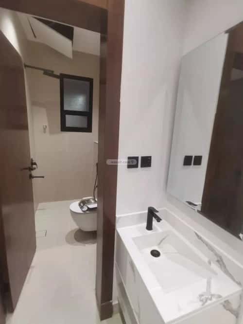 Villa 300 SQM Facing South on 18m Width Street Ar-Rimal, East Riyadh, Riyadh