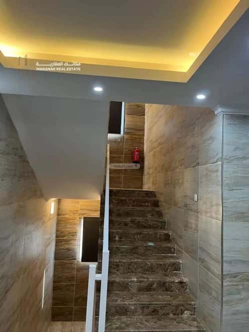 عمارة 232.56 متر مربع واجهة غربية الخبر الجنوبية، الخبر