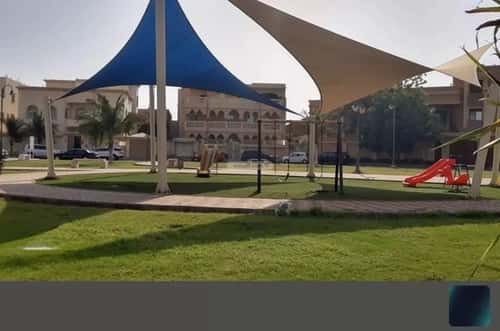 فيلا 599.5 متر مربع شرقية على شارع 15م البساتين، شمال جدة، جدة