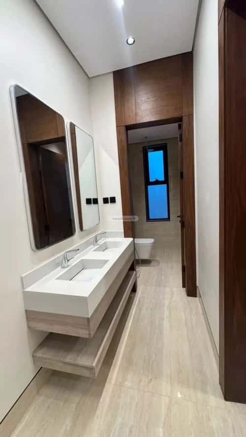 Floor 168.49 SQM with 5 Bedrooms Al-Maizaliyah, East Riyadh, Riyadh