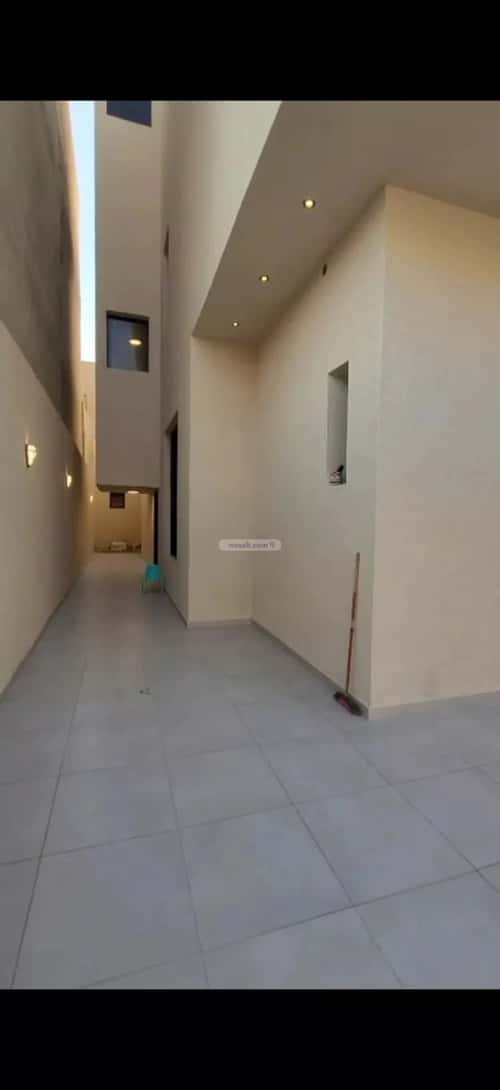 Villa 322.55 SQM Facing South on 20m Width Street Middle Al-Uraija, West Riyadh, Riyadh