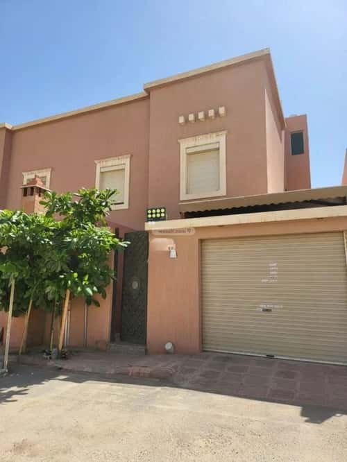 فيلا 200 متر مربع شرقية على شارع 20م ظهرة لبن، غرب الرياض، الرياض