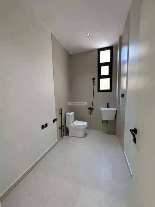 Floor 129.31 SQM with 3 Bedrooms King Fahd, North Riyadh, Riyadh