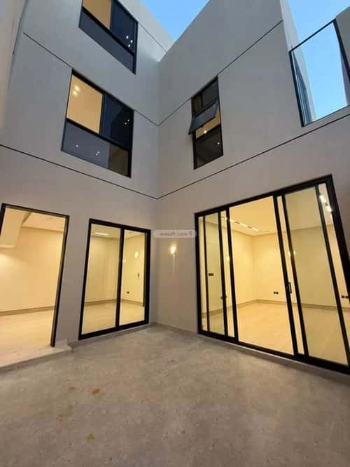 Villa 400 SQM Facing North on 20m Width Street Al-Mahdiyah, West Riyadh, Riyadh