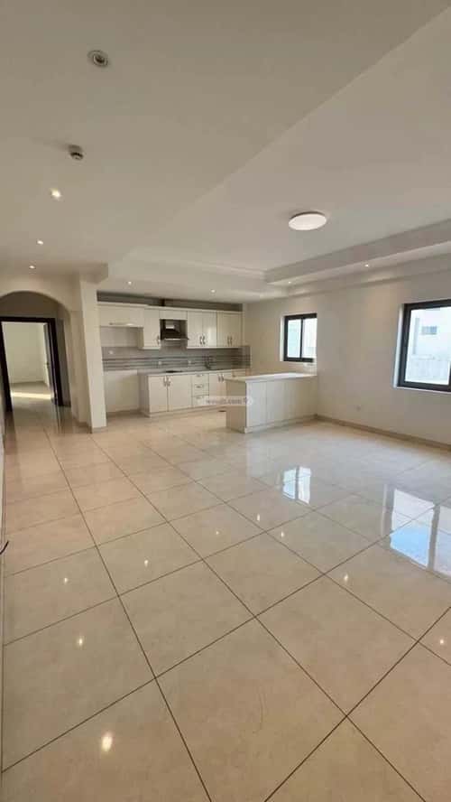 عمارة 608.85 متر مربع واجهة غربية العليا، الخبر
