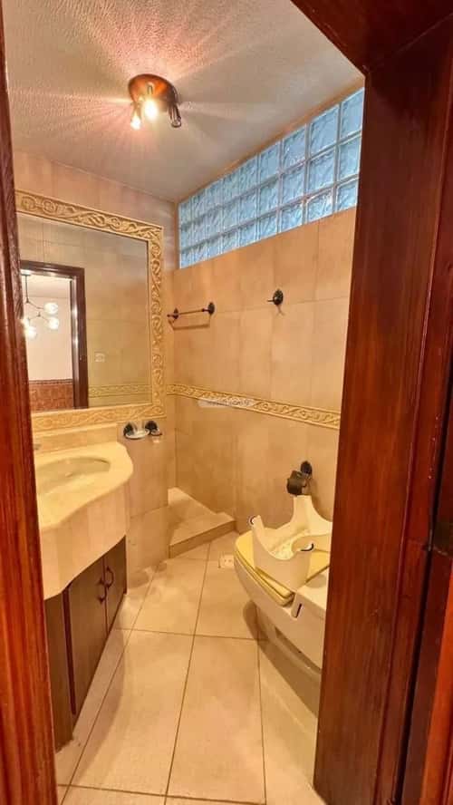 Villa 525 SQM Facing South with 4 Bedrooms Qurtobah, Khobar