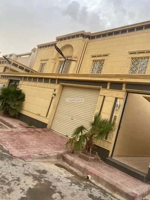 Villa 704 SQM Facing South on 20m Width Street Al-Mahdiyah, West Riyadh, Riyadh
