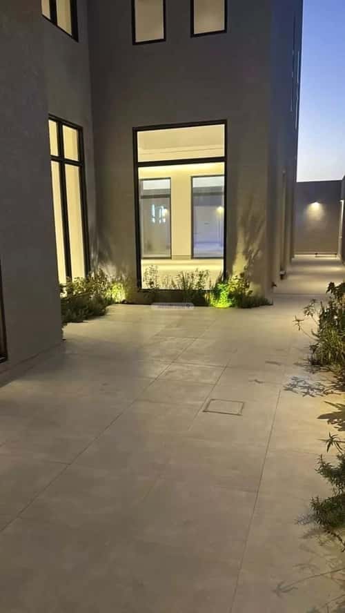 Villa 450 SQM Facing South on 15m Width Street Al-Mahdiyah, West Riyadh, Riyadh