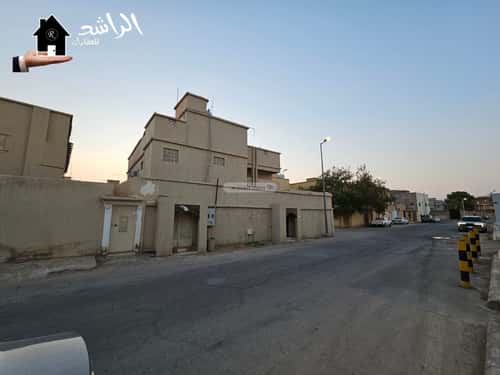 عمارة 405.3 متر مربع واجهة شمالية وسط المدينة، عنيزة